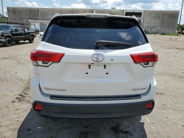 2019 Toyota Highlander SE