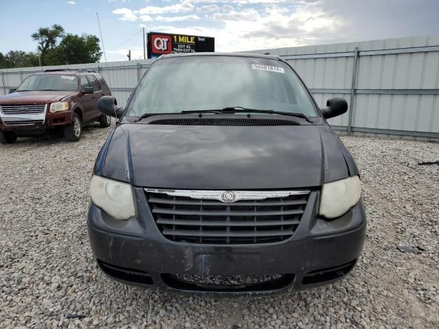 2005 Chrysler Town & Country Touring