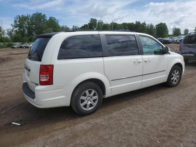 2010 Chrysler Town & Country Touring