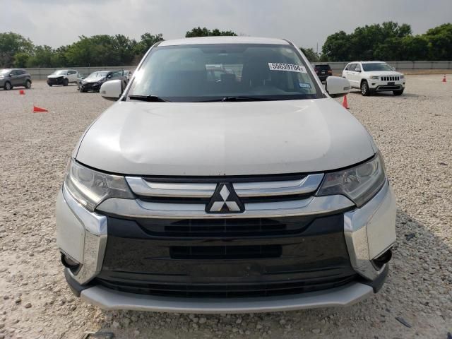 2016 Mitsubishi Outlander SE