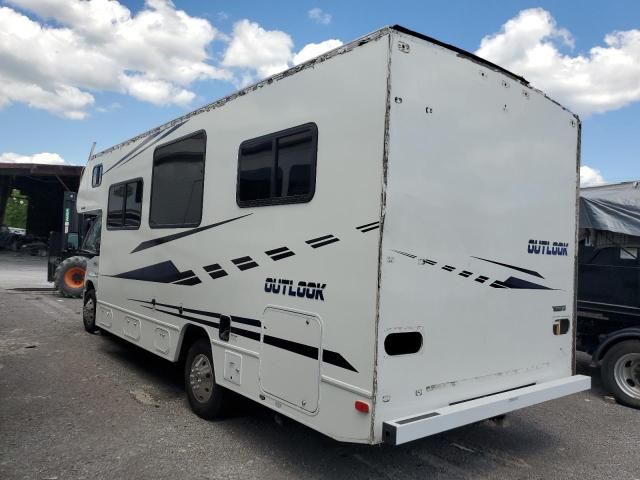 2018 Ford Econoline E350 Super Duty Cutaway Van