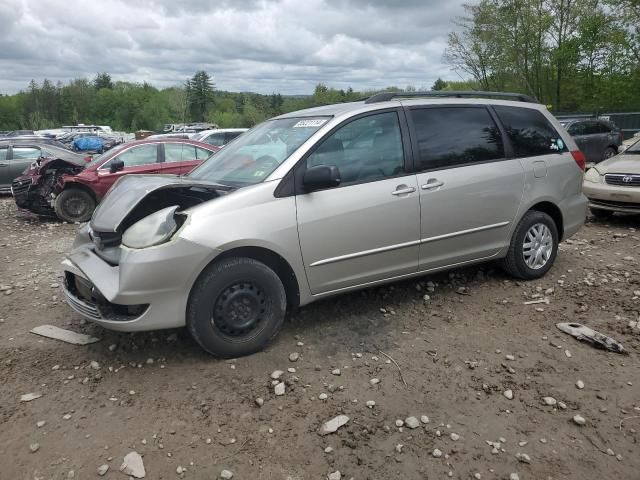 2005 Toyota Sienna CE