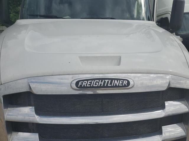 2019 Freightliner Cascadia 126