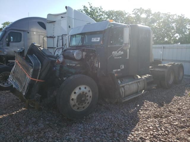 1993 Freightliner Conventional FLD120