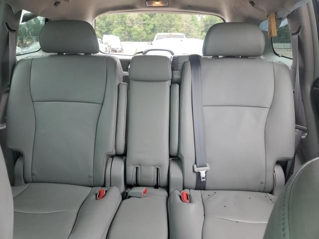 2013 Toyota Highlander Base