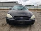 2004 Ford Taurus SE