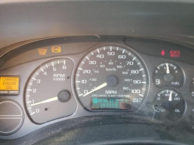 2000 Chevrolet Silverado C1500