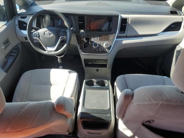 2015 Toyota Sienna LE