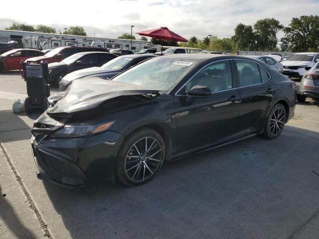 2021 Toyota Camry SE