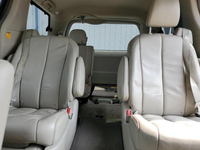 2012 Toyota Sienna XLE