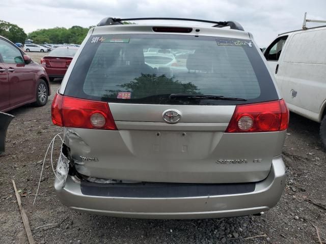 2009 Toyota Sienna CE