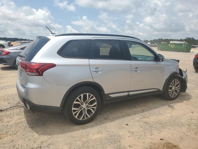 2016 Mitsubishi Outlander SE