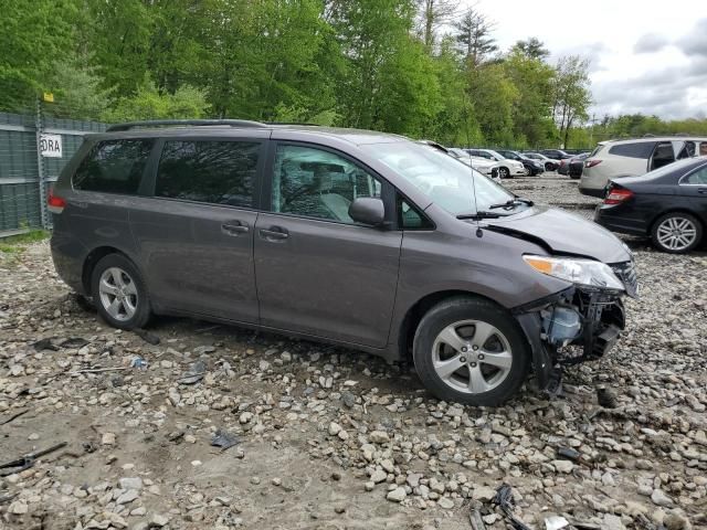 2012 Toyota Sienna LE