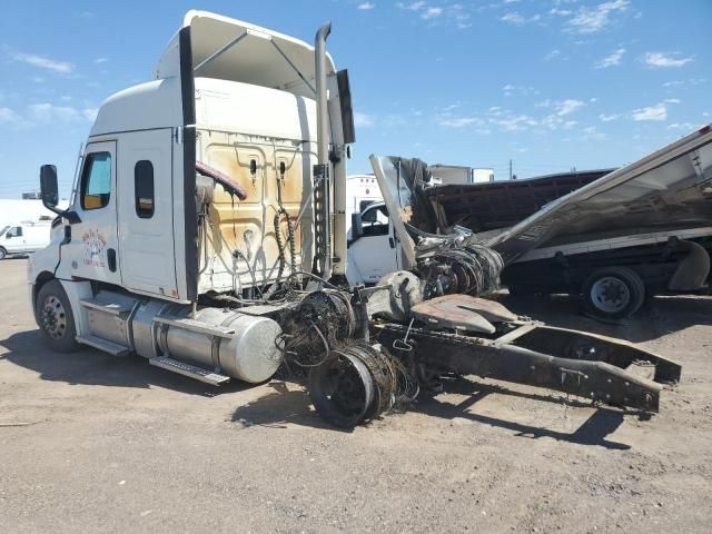 2024 Freightliner Cascadia 126