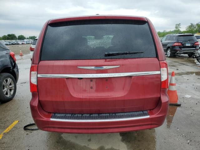 2015 Chrysler Town & Country LX