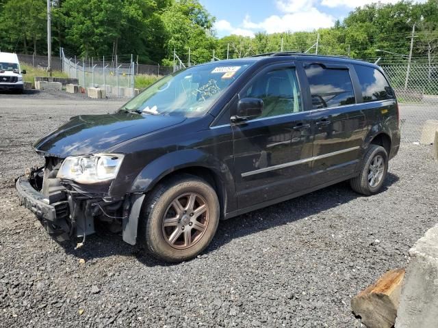 2010 Chrysler Town & Country Touring