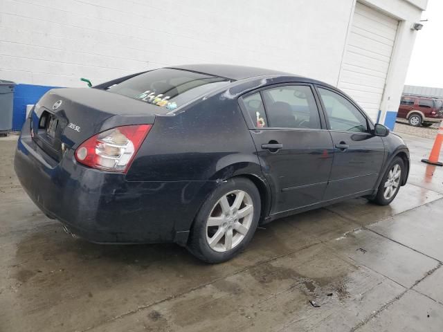 2004 Nissan Maxima SE