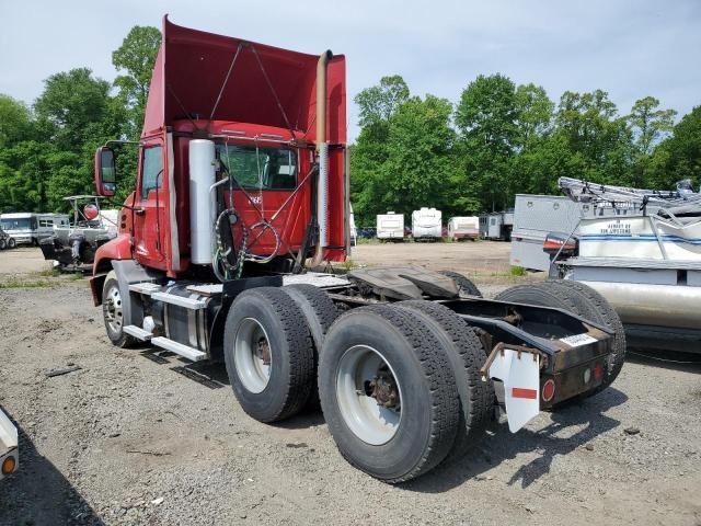 2014 Mack 600 CXU600