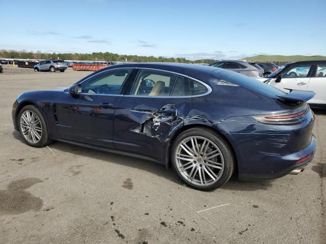 2018 Porsche Panamera 4