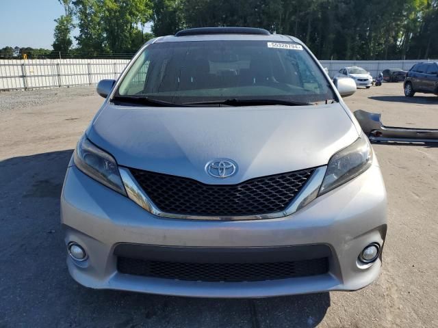 2015 Toyota Sienna Sport