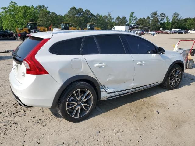 2017 Volvo V60 Cross Country Premier