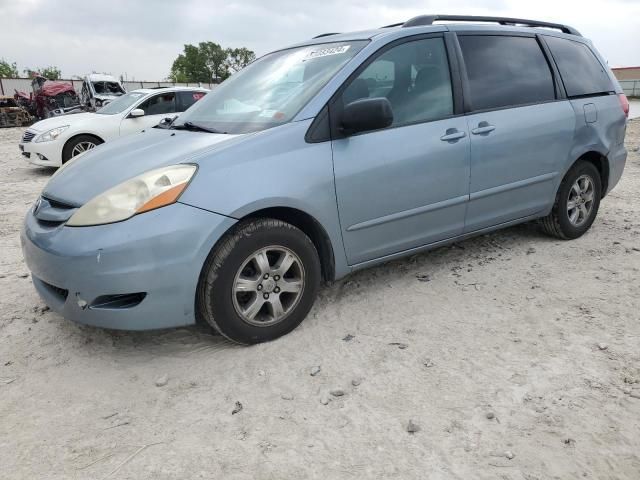 2010 Toyota Sienna CE