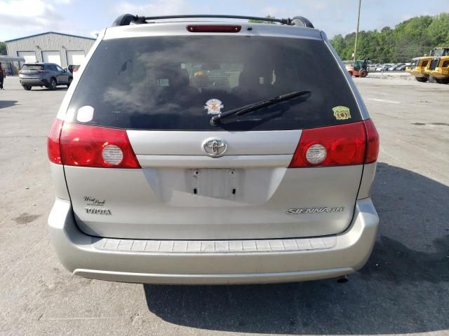 2008 Toyota Sienna XLE