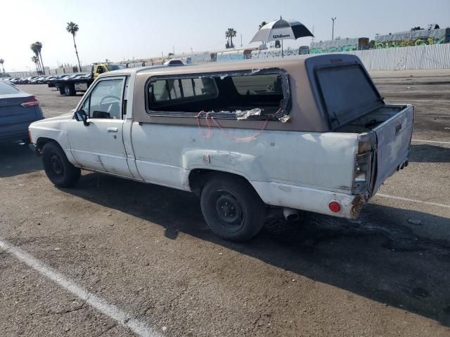 1984 Toyota Pickup Commercial / Camper RN55