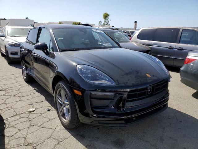 2024 Porsche Macan Base