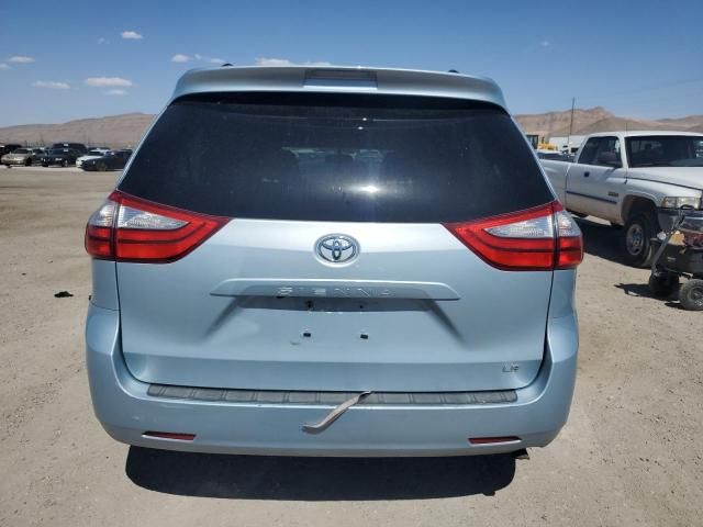 2015 Toyota Sienna LE