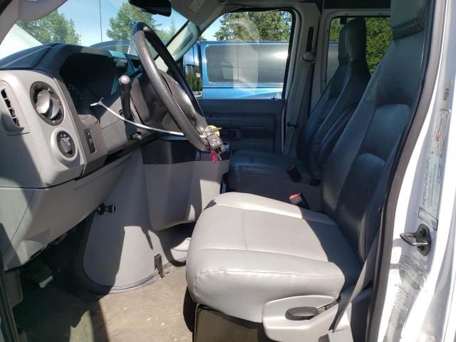 2012 Ford Econoline E350 Super Duty Van