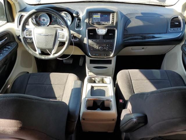 2011 Chrysler Town & Country Touring