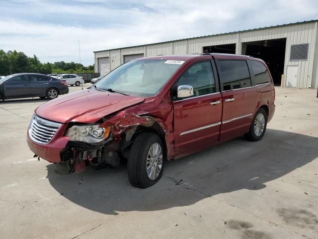 2013 Chrysler Town & Country Limited