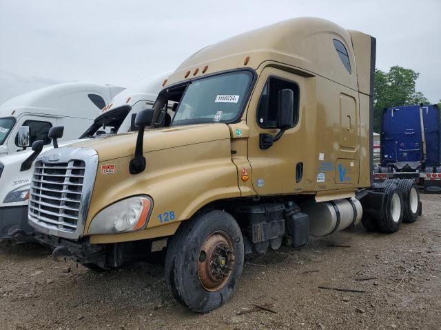 2015 Freightliner Cascadia 125