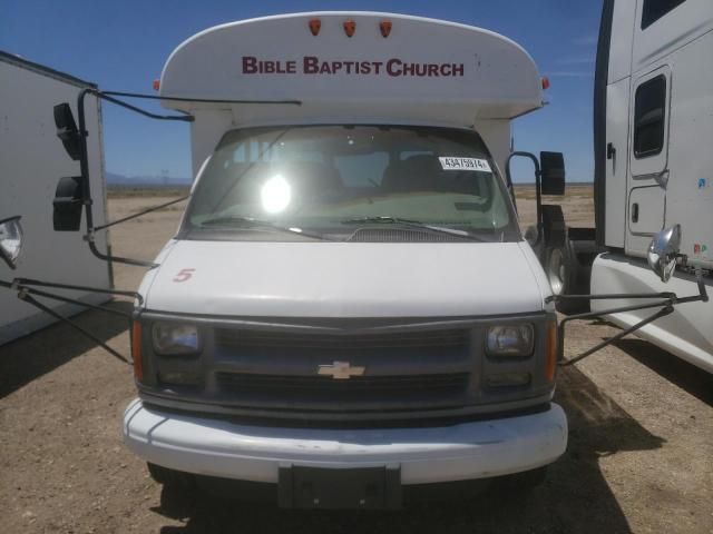 2001 Chevrolet Express Cutaway G3500