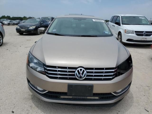 2015 Volkswagen Passat SEL