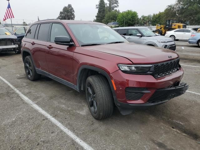 2023 Jeep Grand Cherokee Laredo