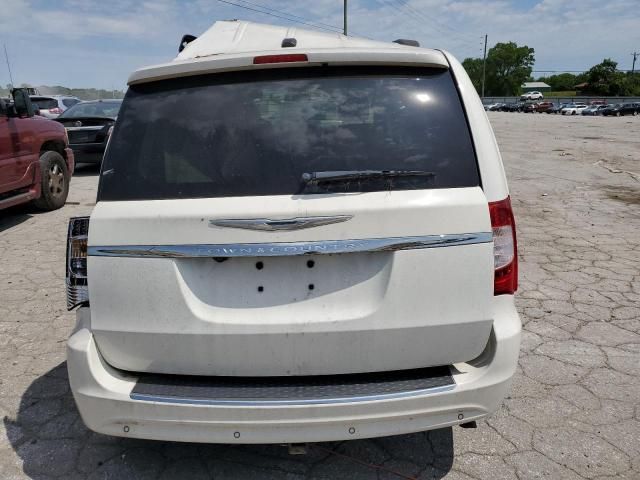 2011 Chrysler Town & Country Touring L