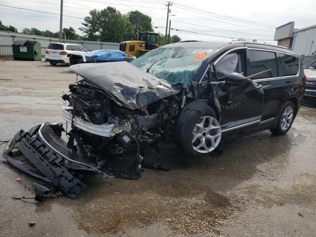 2019 Chrysler Pacifica Touring L Plus