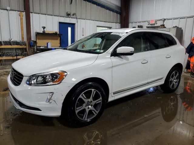 2015 Volvo XC60 T6 Platinum