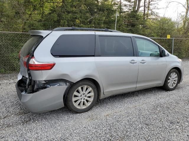 2015 Toyota Sienna XLE