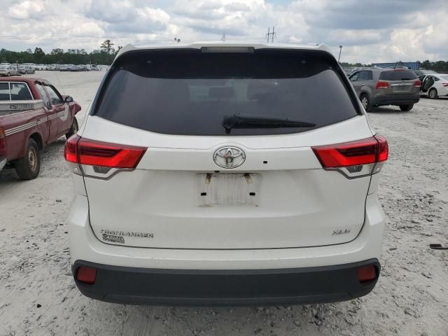 2019 Toyota Highlander SE