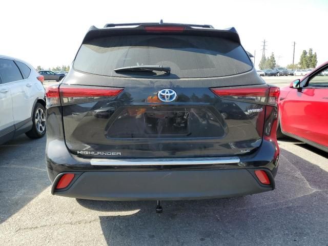 2020 Toyota Highlander Hybrid XLE