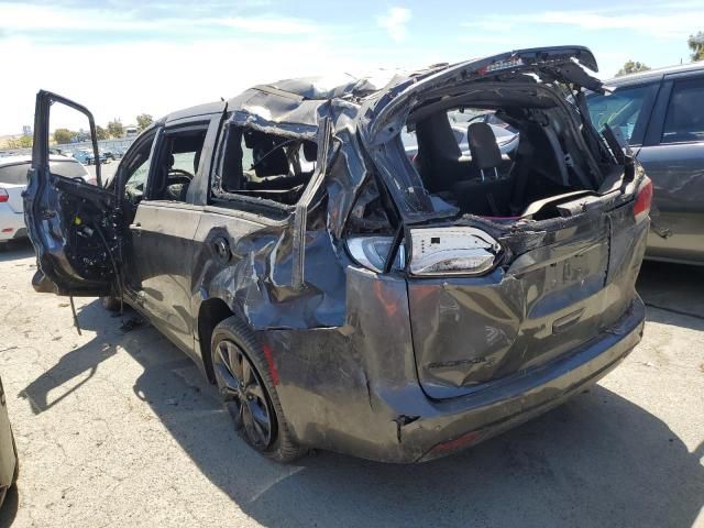 2019 Chrysler Pacifica Touring Plus