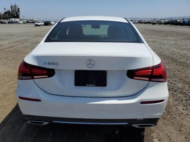 2019 Mercedes-Benz A 220