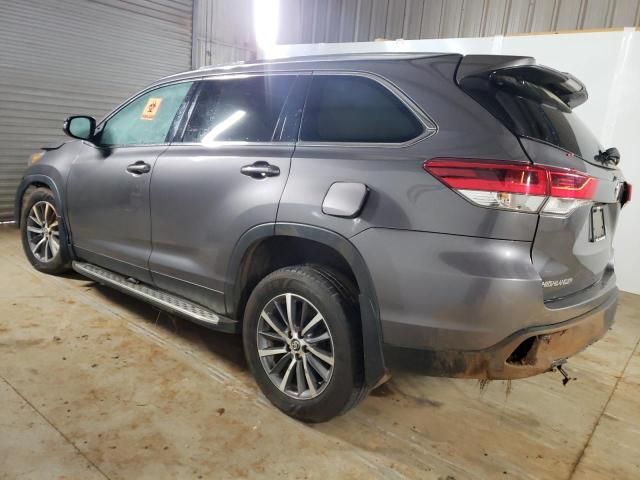 2019 Toyota Highlander SE