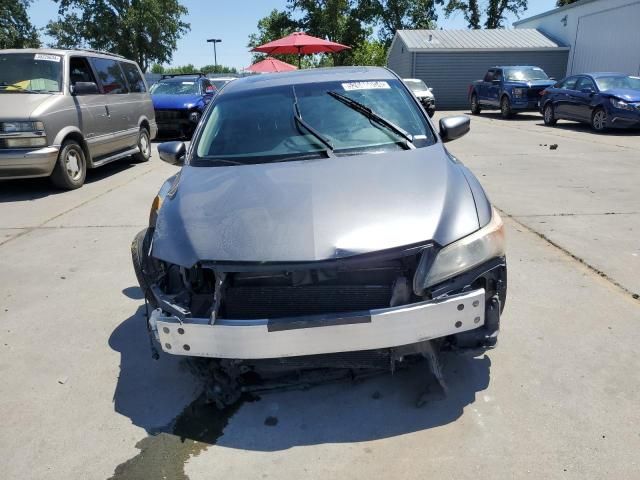 2013 Acura ILX 20 Tech