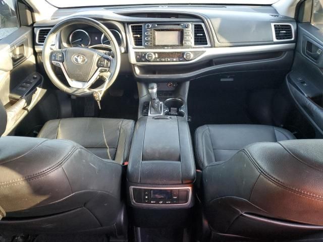 2014 Toyota Highlander LE