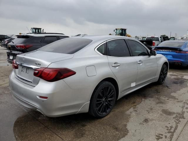 2016 Infiniti Q70 3.7