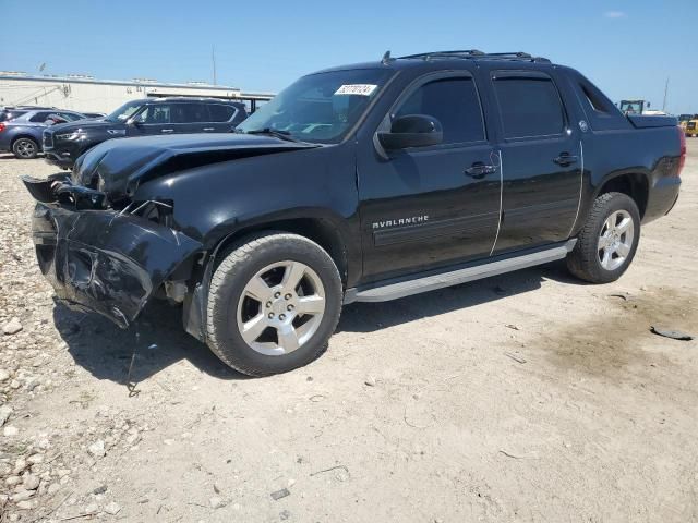 2013 Chevrolet Avalanche LS